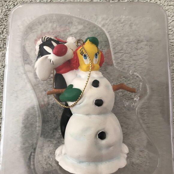 Warner Brothers Sylvester & Tweety Snowman Ornament NIB - Picture 5 of 6